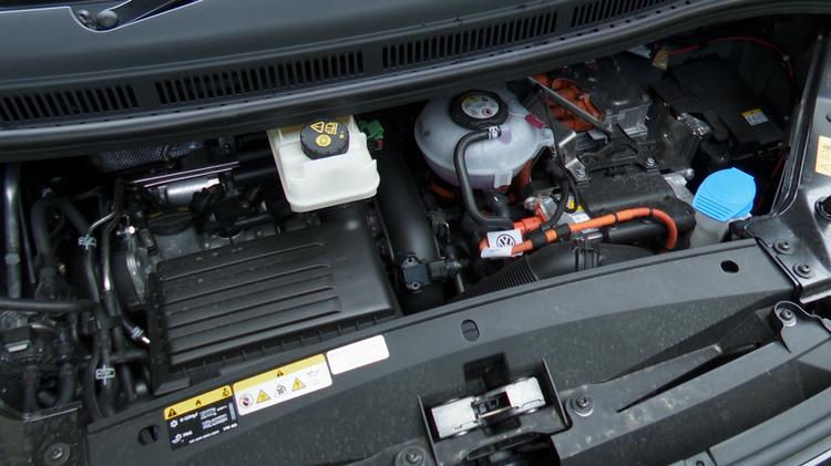 Volkswagen MULTIVAN ESTATE 1.5 TSI eHybrid Life 5dr LWB 4MOTION DSG